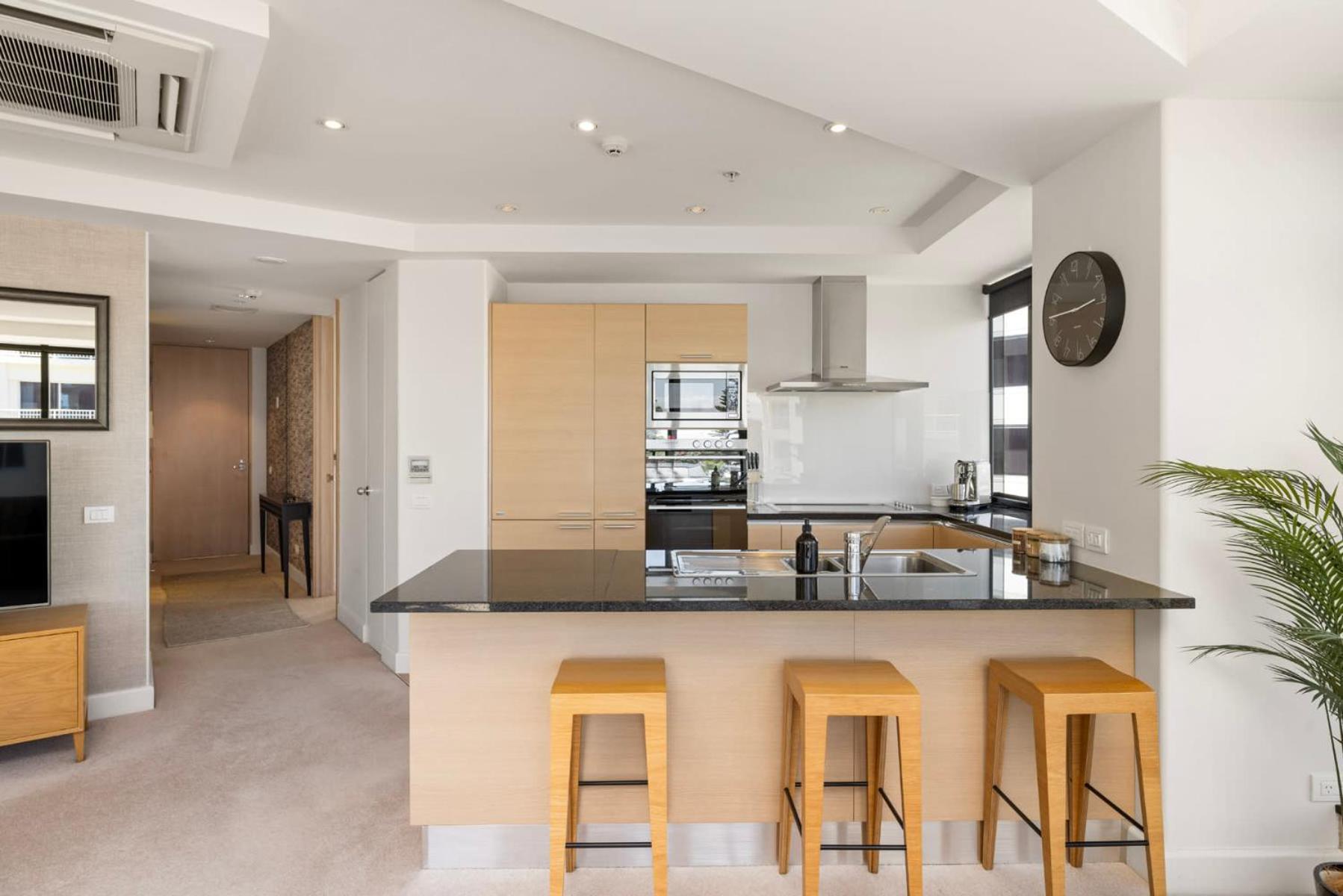 Luxury Ocean & Harbour Views - Heated Pool, Main Beach & Gym Mount Maunganui Exteriér fotografie