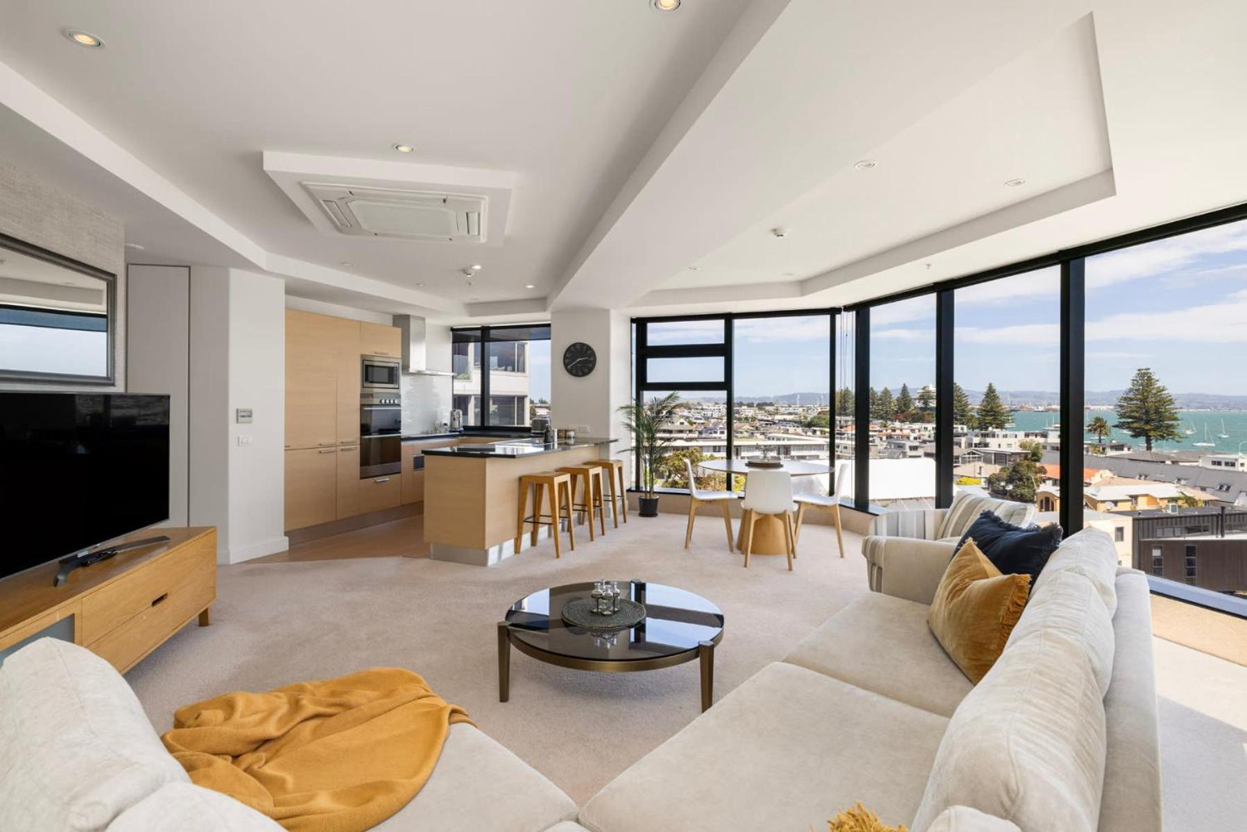 Luxury Ocean & Harbour Views - Heated Pool, Main Beach & Gym Mount Maunganui Exteriér fotografie